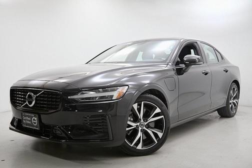 2022 Volvo S60 Recharge Plug-In Hybrid T8 R-Design