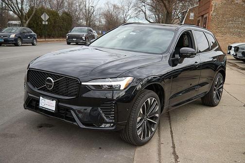 2026 Volvo XC60 B5 Ultra