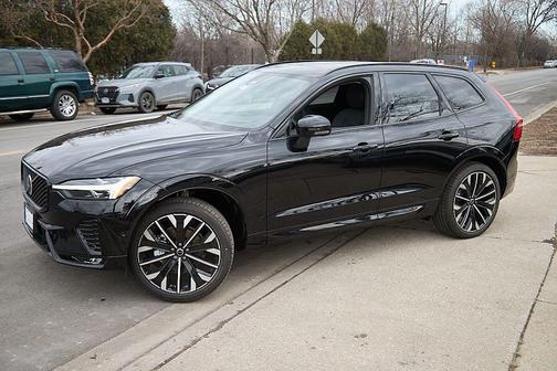 2026 Volvo XC60 B5 Ultra