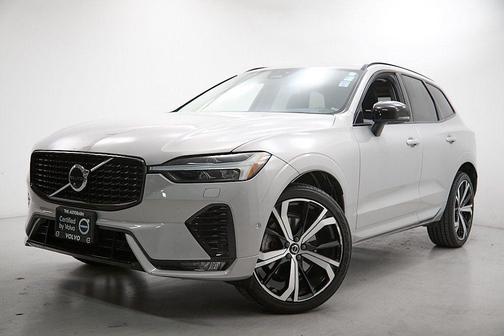 2023 Volvo XC60 B6 Ultimate Dark Theme