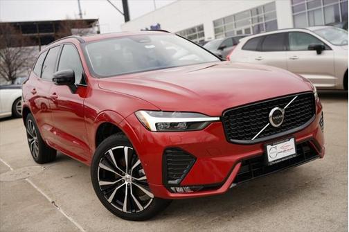 2025 Volvo XC60 B5 Plus