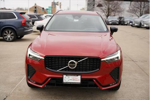 2025 Volvo XC60 B5 Plus
