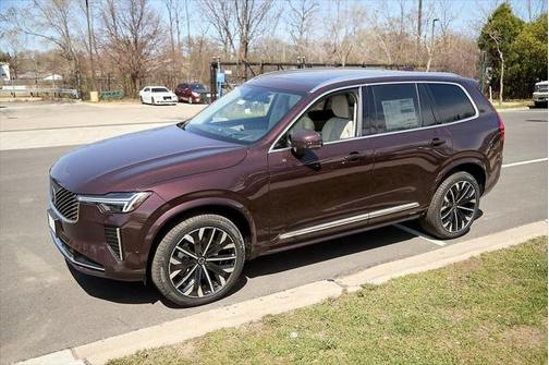 2025 Volvo XC90 B6 Ultra