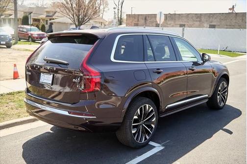 2025 Volvo XC90 B6 Ultra