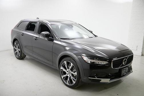 2024 Volvo V90 Cross Country B6 Ultimate