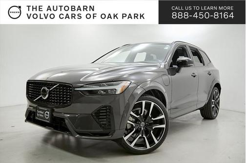 2024 Volvo XC60 Recharge Plug-In Hybrid T8 Ultimate Dark Theme