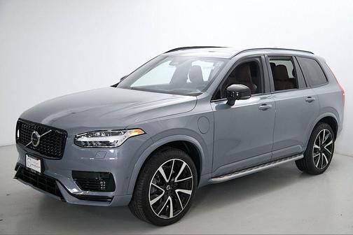 Thunder Grey Metallic 2023 Volvo XC90 Recharge Plug-In Hybrid T8 Ultimate Dark Theme 7-Seater