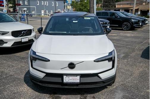 2025 Volvo EX30 Twin Motor Plus