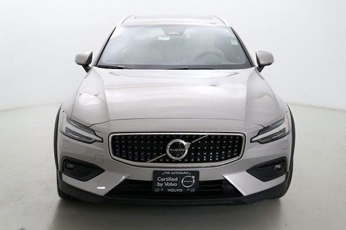 Silver Dawn Metallic 2025 Volvo V60 Cross Country Ultra, B5 AWD Gas (mild hybrid)