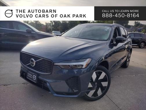 2025 Volvo XC60 Plug-In Hybrid T8 Plus