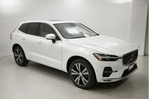 2023 Volvo XC60 B5 Plus Bright Theme