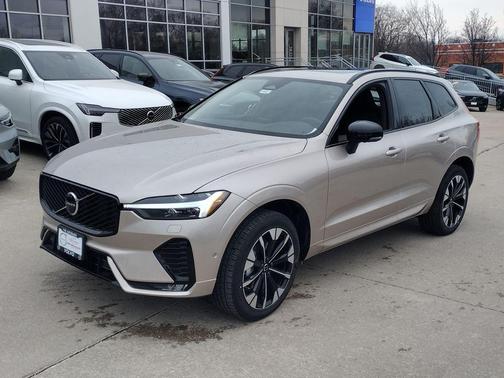 2026 Volvo XC60 B5 Plus