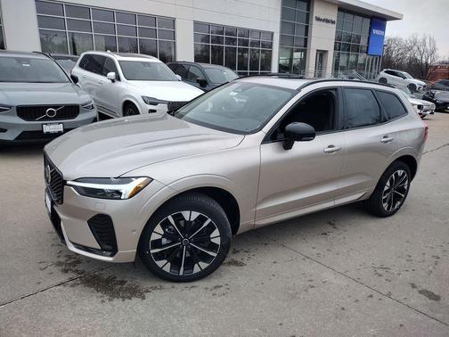 2026 Volvo XC60 B5 Plus