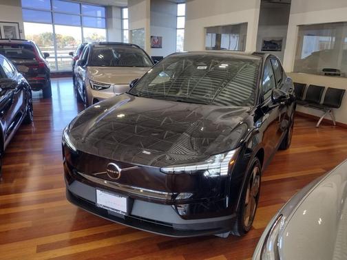 2025 Volvo EX30 Twin Motor Plus
