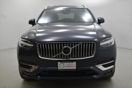 2022 Volvo XC90 T6 Inscription