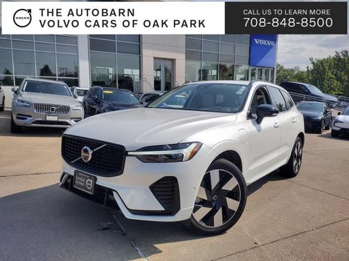 2025 Volvo XC60 Plug-In Hybrid T8 Plus