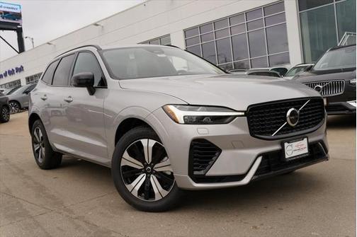 2025 Volvo XC60 Plug-In Hybrid T8 Core