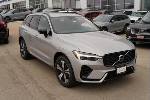 2025 Volvo XC60 Plug-In Hybrid T8 Core