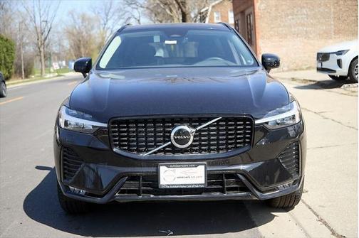 2025 Volvo XC60 Core