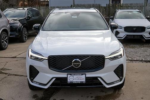 2026 Volvo XC60 B5 Plus