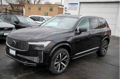 2025 Volvo XC90 B6 Core