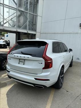 2016 Volvo XC90 T6 R-Design