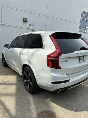 2016 Volvo XC90 T6 R-Design