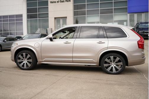 2025 Volvo XC90 Plug-In Hybrid Plus