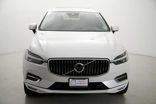 Crystal White Metallic 2021 Volvo XC60 T5 Inscription
