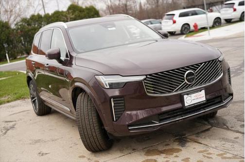 2025 Volvo XC90 B6 Ultra