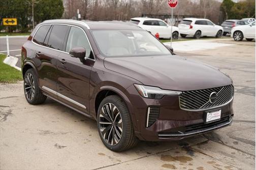 2025 Volvo XC90 B6 Ultra