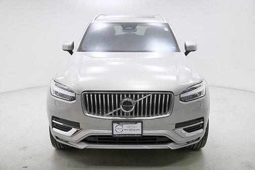 2023 Volvo XC90 B6 Plus 7-Seater
