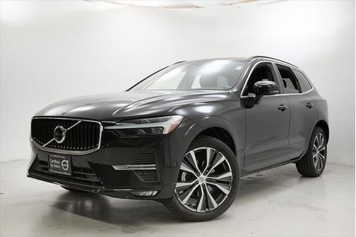 2022 Volvo XC60 B5 Momentum