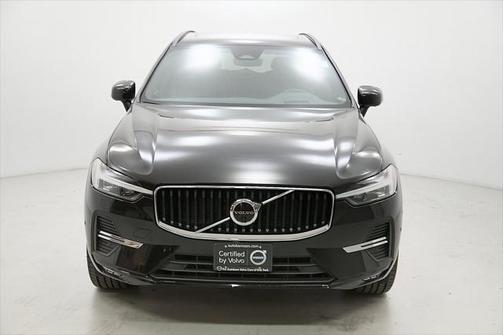2022 Volvo XC60 B5 Momentum