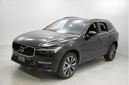 2022 Volvo XC60 B5 Momentum