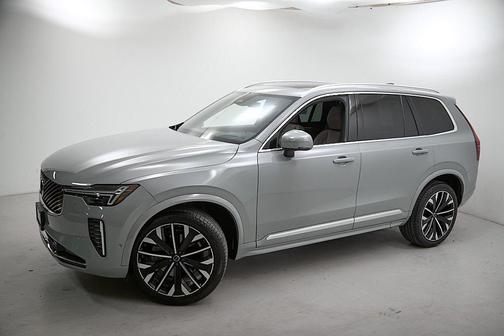 2025 Volvo XC90 B6 Ultra