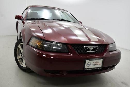 2004 Ford Mustang Deluxe