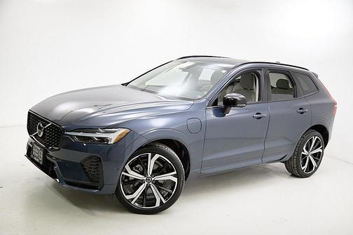 2024 Volvo XC60 Recharge Plug-In Hybrid T8 Ultimate Dark Theme