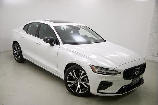 2025 Volvo S60 B5 Core
