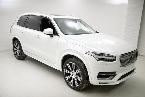 2023 Volvo XC90 B6 Ultimate 7-Seater