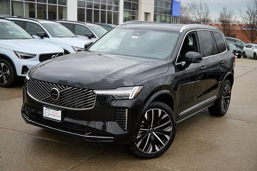 2026 Volvo XC90 B6 Plus 7-Seater