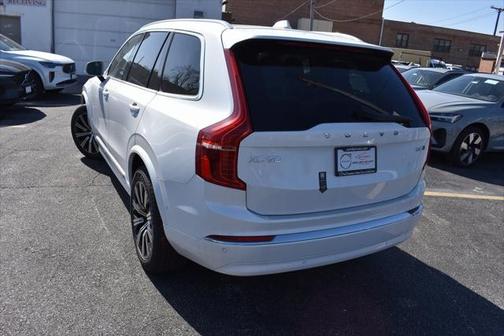 2025 Volvo XC90 B6 Plus 7-Seater
