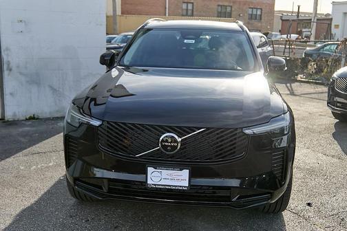 2026 Volvo XC90 B6 Ultra Dark Theme 7-Seater