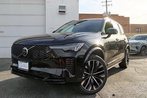 2026 Volvo XC90 B6 Ultra Dark Theme 7-Seater