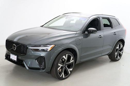 Forest Lake 2026 Volvo XC60 Plug-In Hybrid Ultra, T8 AWD Electric/Gasoline, Dark