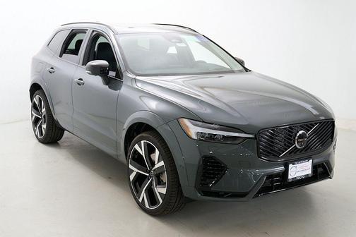 Forest Lake 2026 Volvo XC60 Plug-In Hybrid Ultra, T8 AWD Electric/Gasoline, Dark