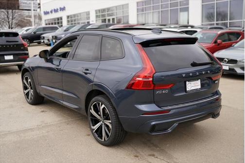 2025 Volvo XC60 B5 Ultra