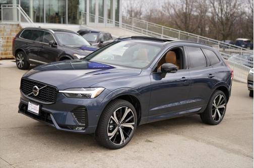 2025 Volvo XC60 B5 Ultra