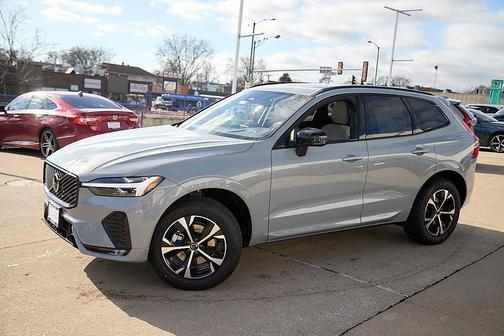 2026 Volvo XC60 B5 Core