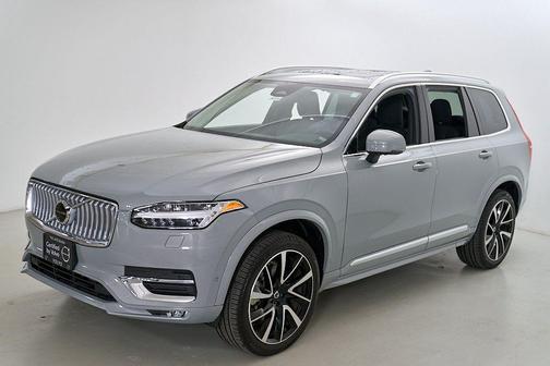 Vapour Grey Metallic 2025 Volvo XC90 B6 Plus 7-Seater